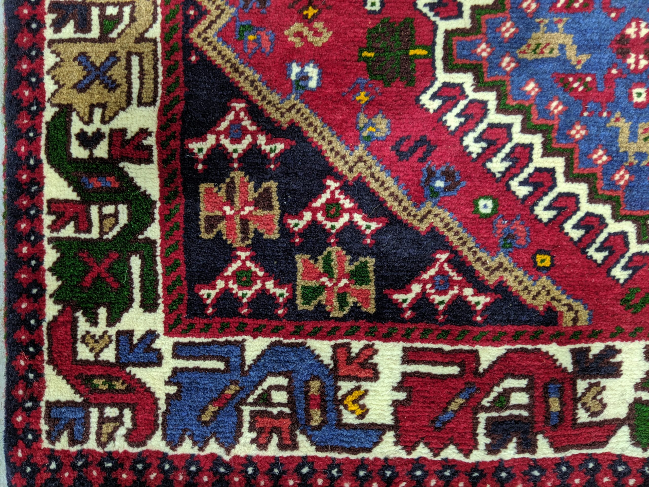 Red Yalameh Persian Rug