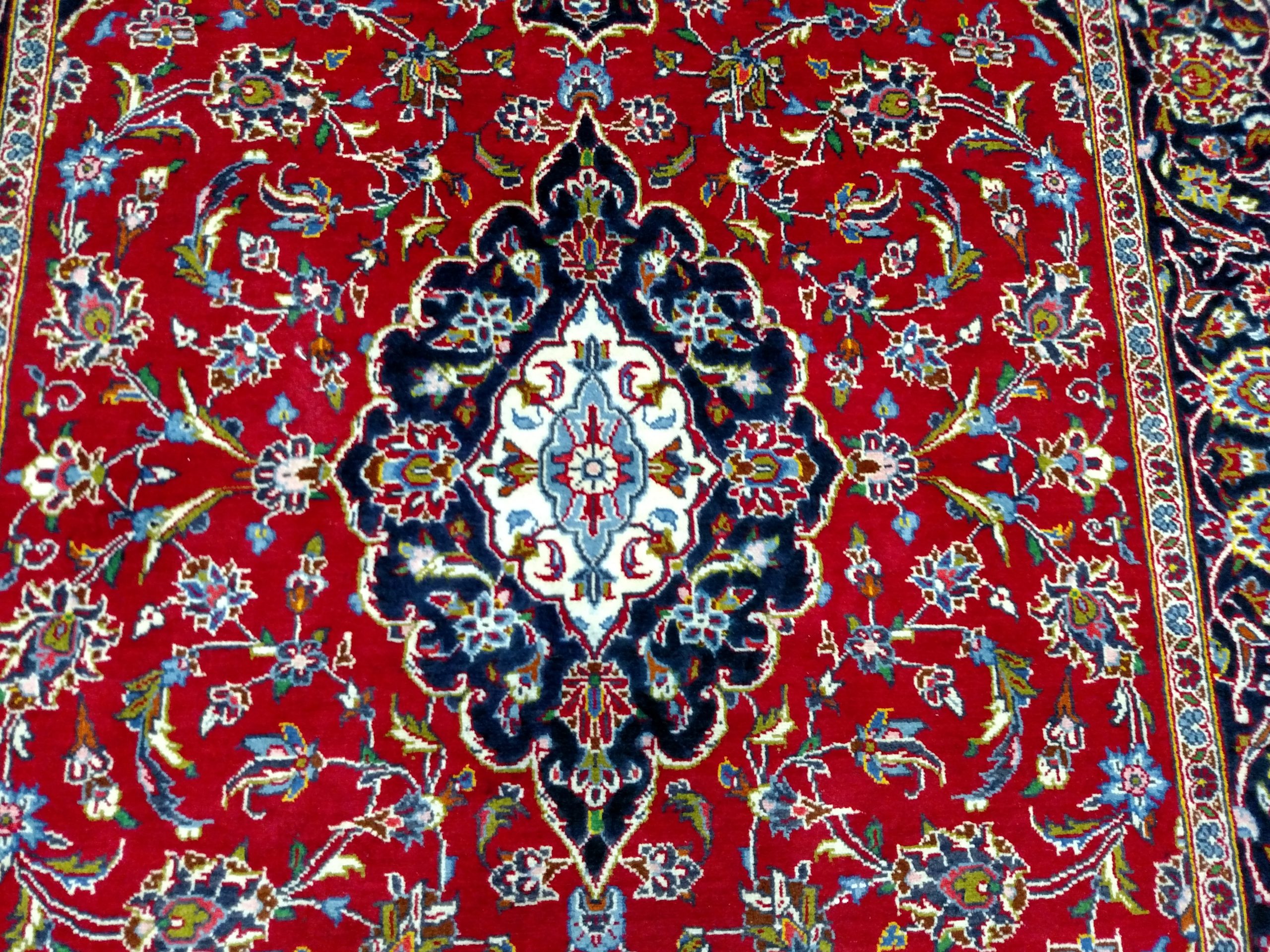 Kashan Persian Rug, 4'6" x 7'1", Ready for your Living Room!