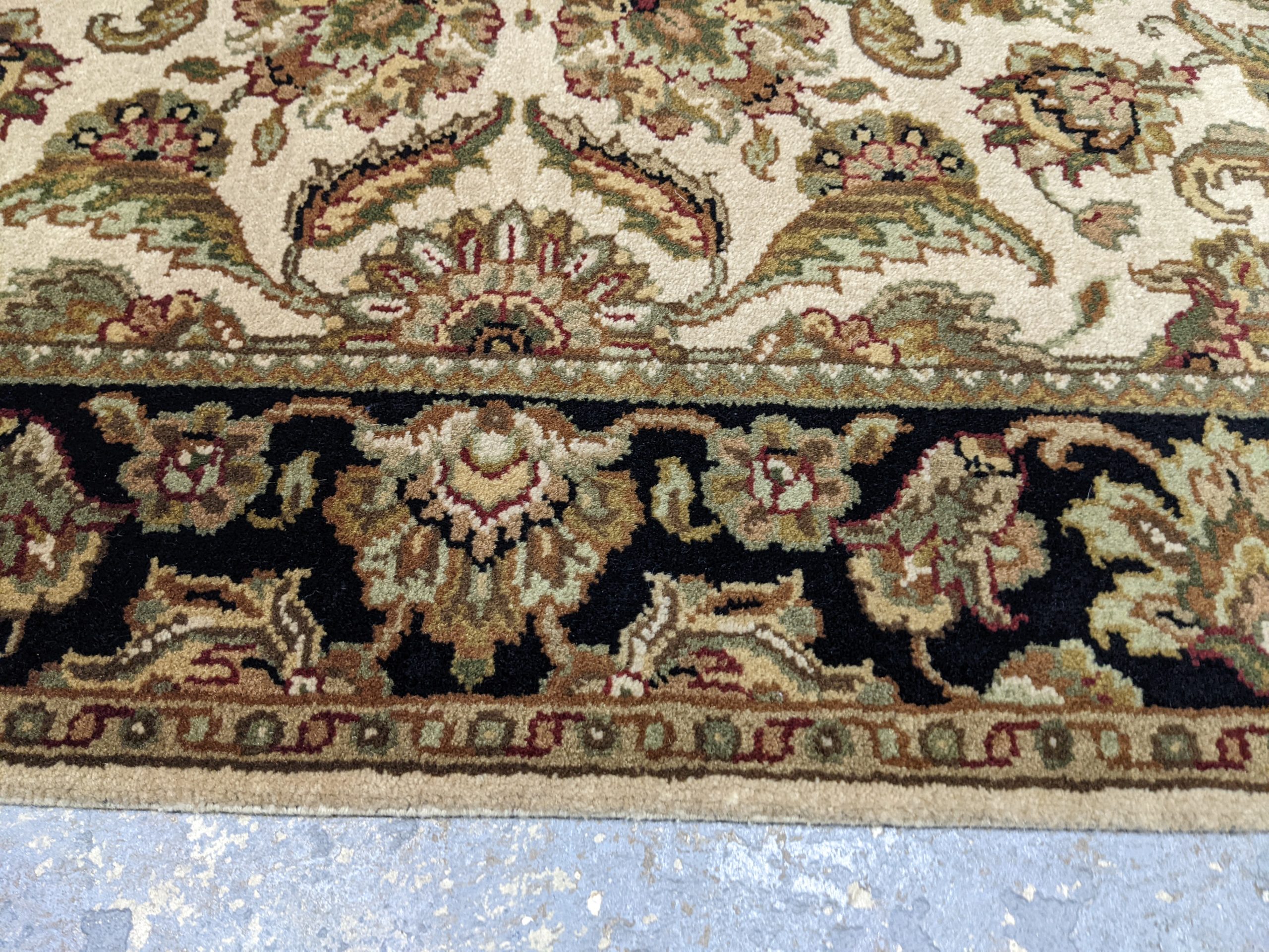 Hand-Knotted Agra Rug