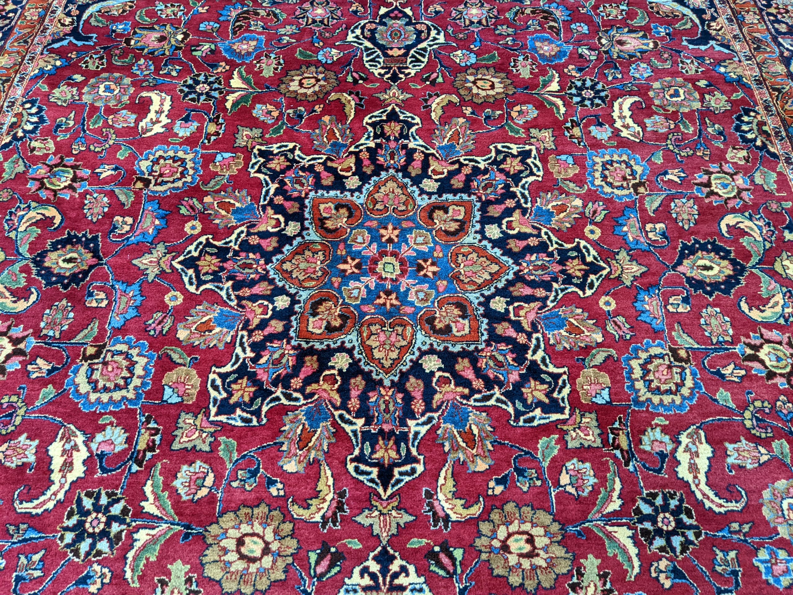 9'5" x 12'8" Mashad Persian Rug