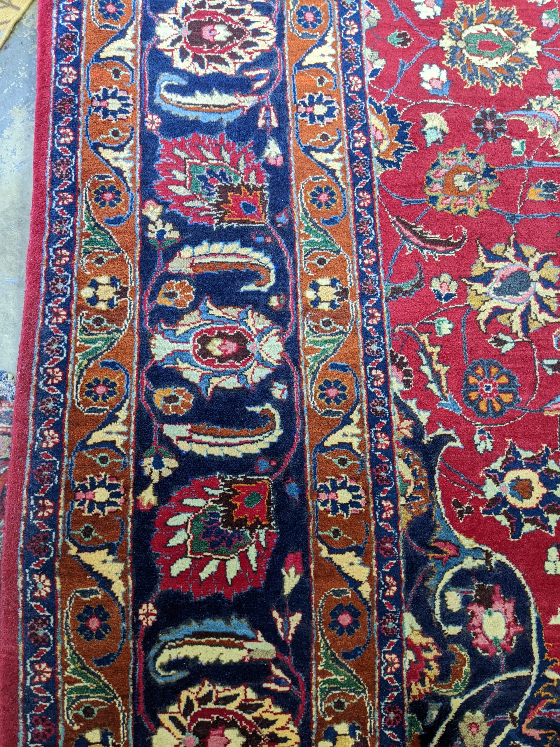 9'5" x 12'6" Mashad Persian Rug