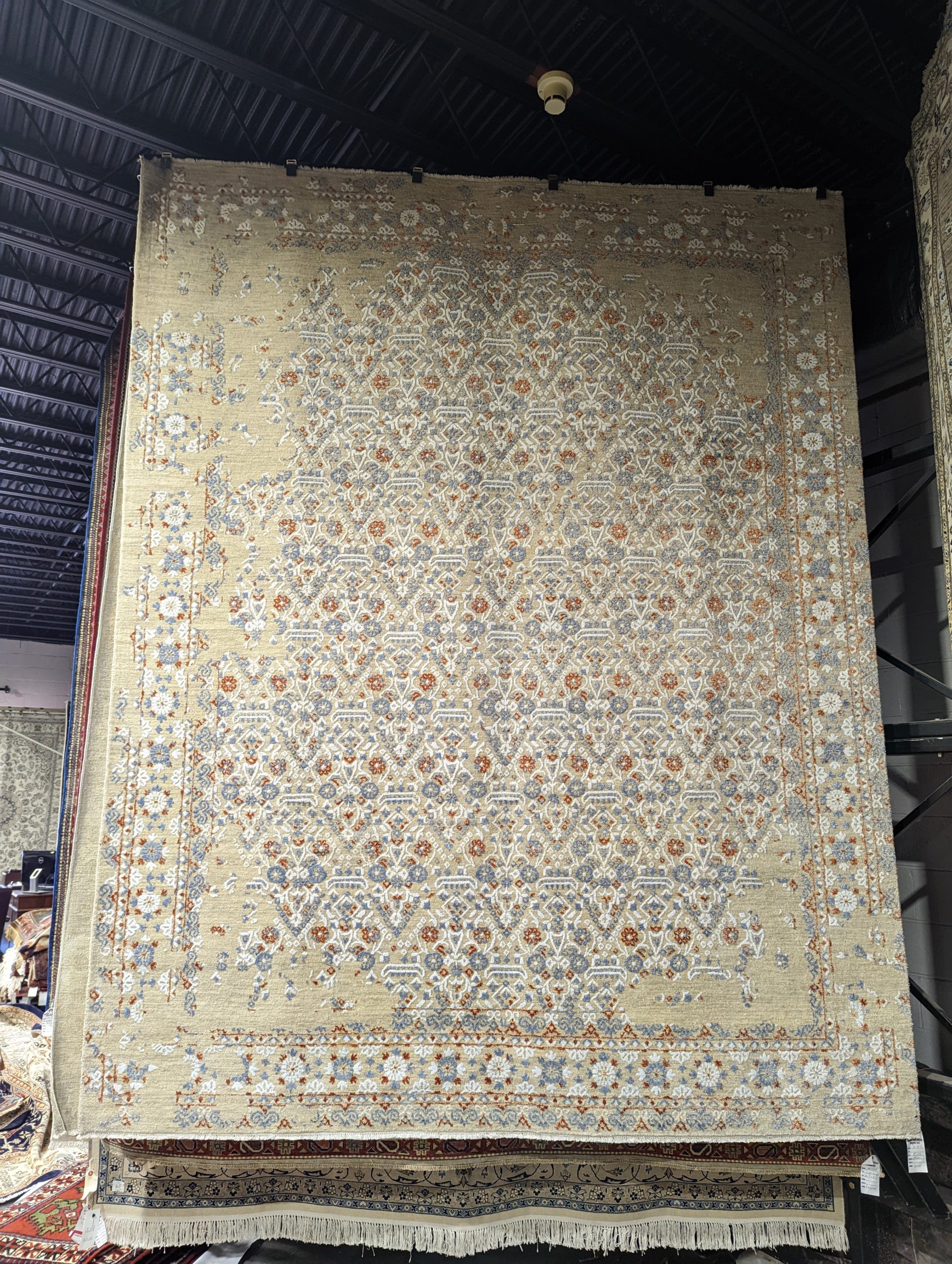 8x10 Antiqued-Style Contemporary Rug
