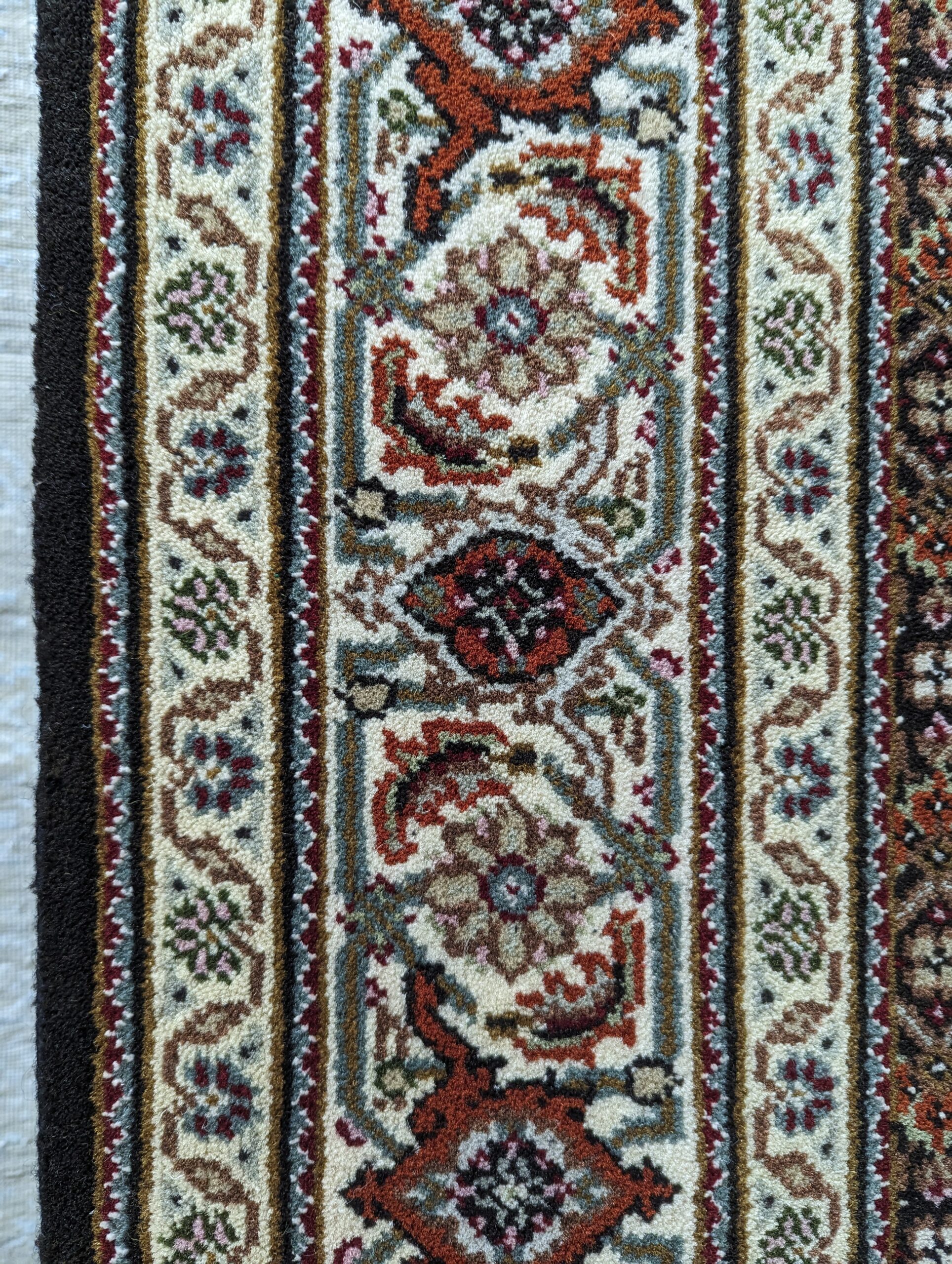 4'9" x 6'8" Mahi Tabriz-Style Rug