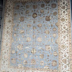 8'1" x 10'4" Silk & Wool Rug